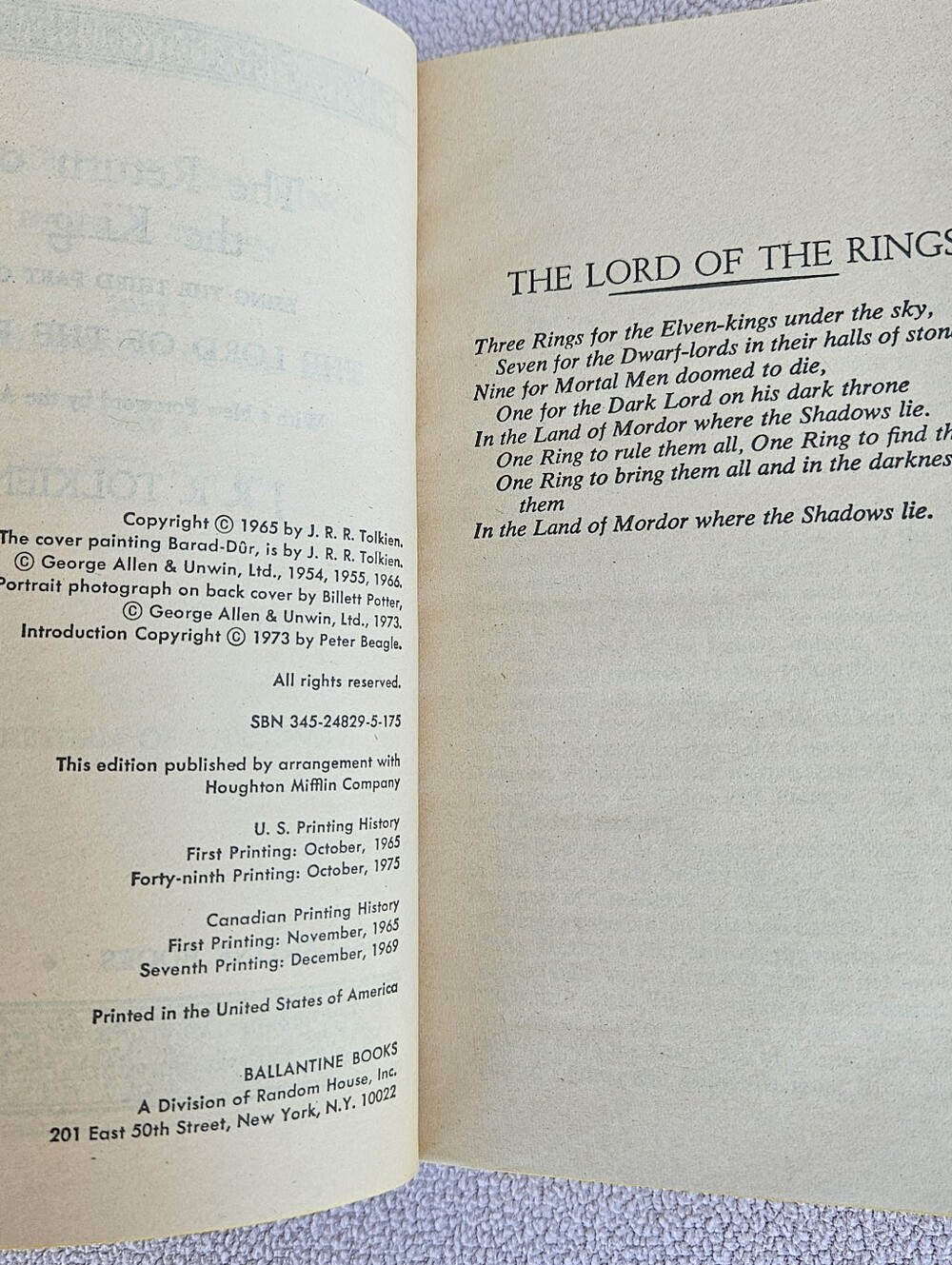 Lord of the Rings 1975 Gold Box Set J. R. Tolkien Vol. 1-4 Ballentine Books - Picture 12 of 12